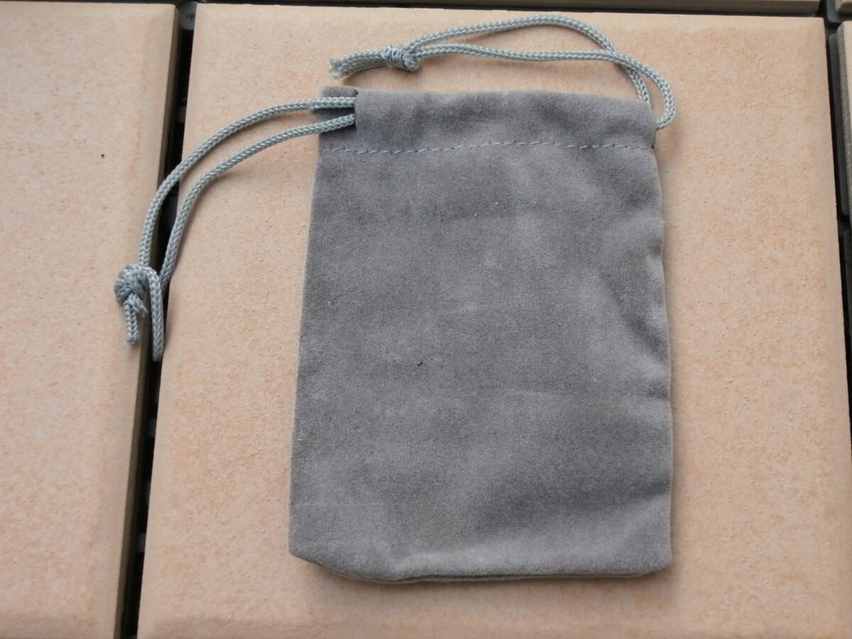 小物ソフトケース グレー ★美品★ 7.8cmx10.5cm