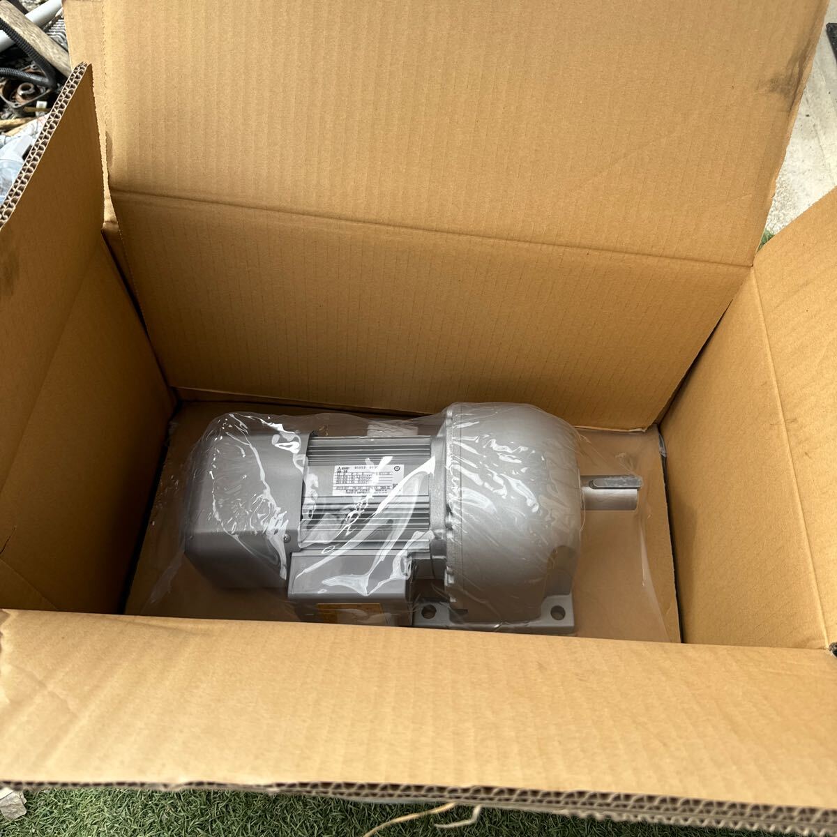 4L032 新品未使用　三菱電機　ギヤードモータ GM-SB 0.2kW 1／120 