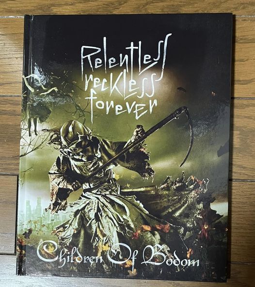 Children Of Bodom　/　RELENTLESS RECKLESS FOREVER　（CD＆DVD）二枚組　フォトブック　エディション