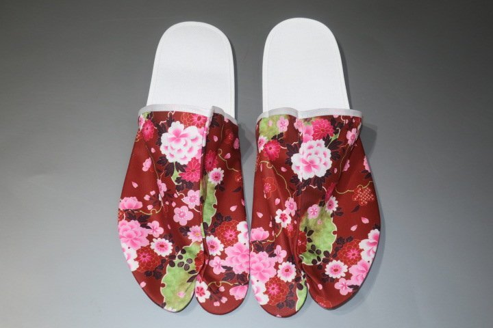 「楽屋履き」足袋スリッパ 24.5cm Κ女性サイズ 紅色花柄