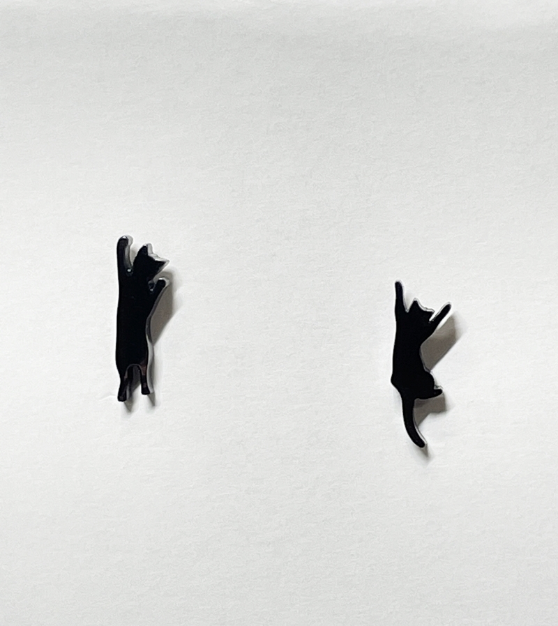 新品 アクセサリー ピアス ネコ 猫 ブラック 黒色 レディースアクセサリー ファッション 小物 飾り コレクション