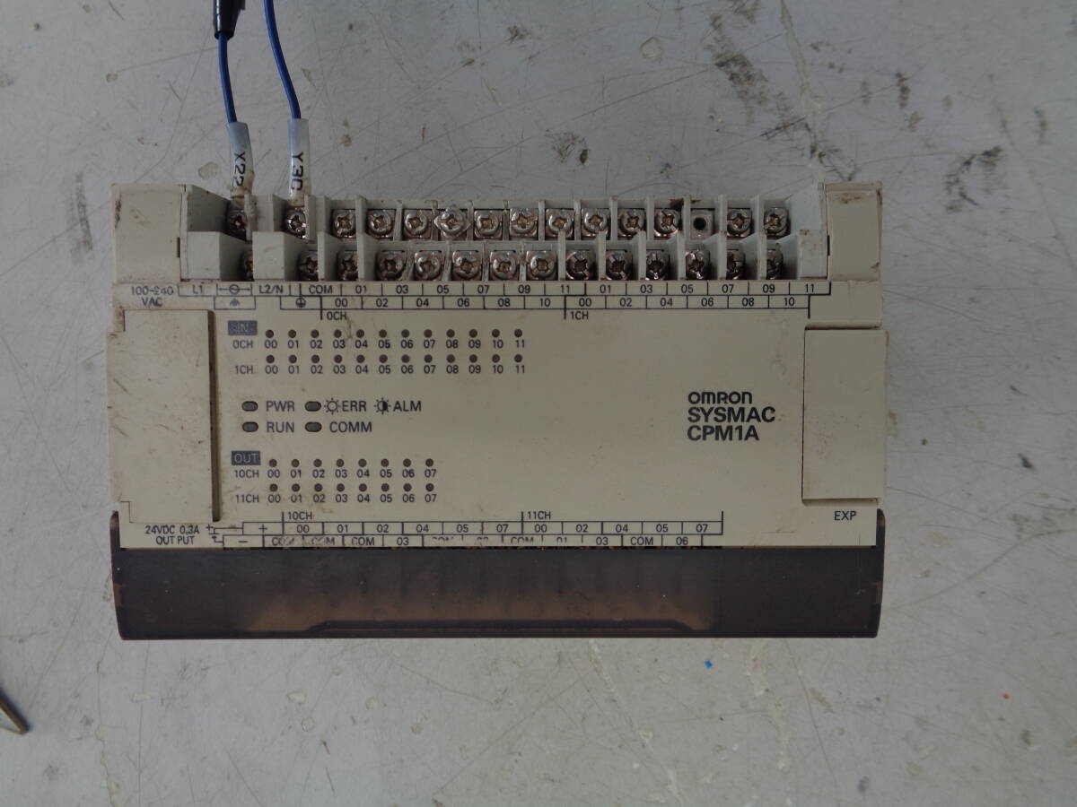 C1616　OMRON オムロン CPM1A-40CDR-A プログラマブルコントローラ