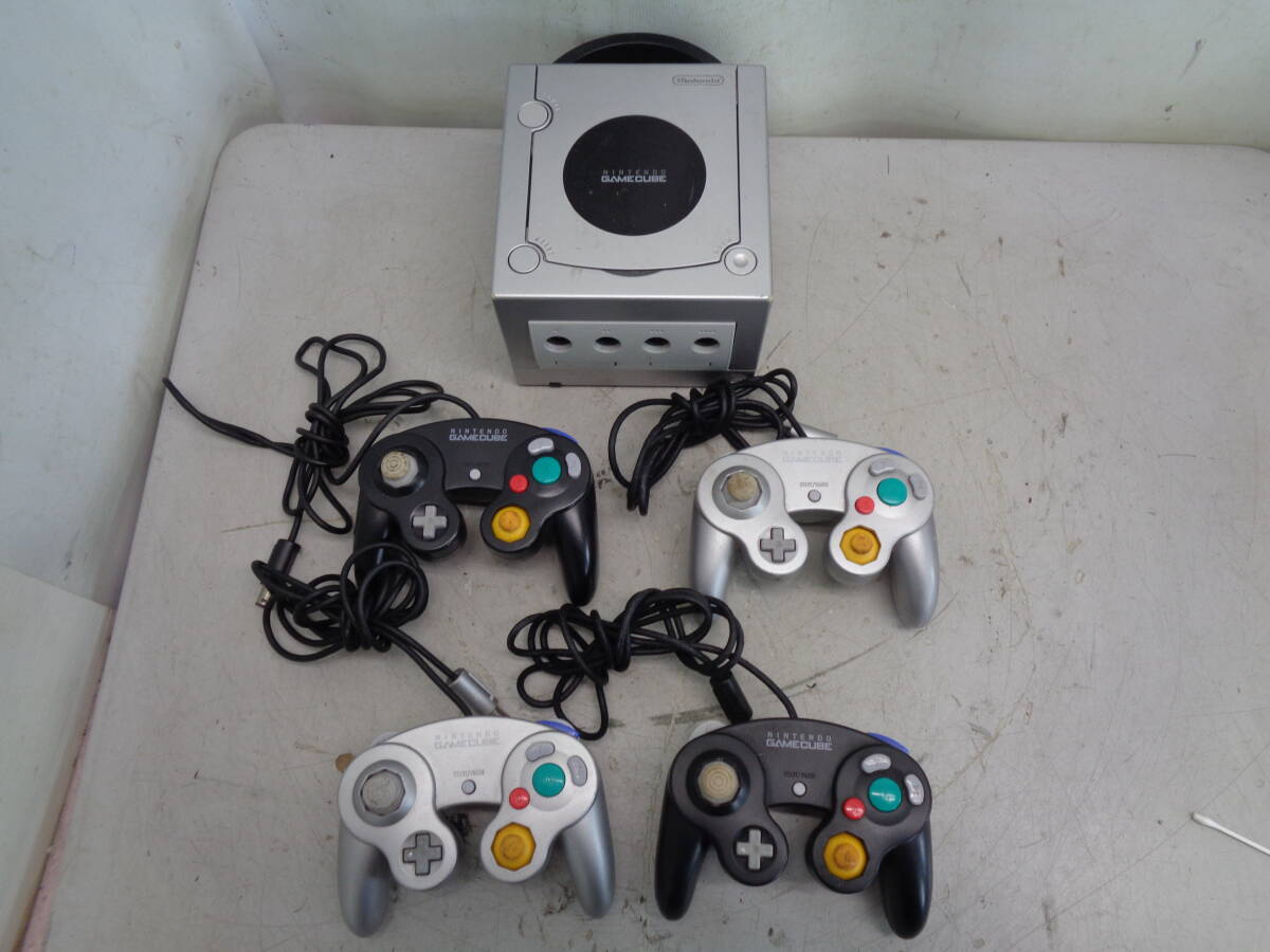 C1763 任天堂　ゲームキューブ DOL-001 コントローラー （X4）