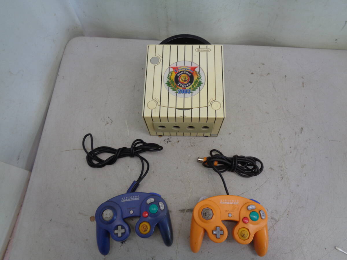 C1764 任天堂　ゲームキューブ DOL-001 コントローラー （X2）