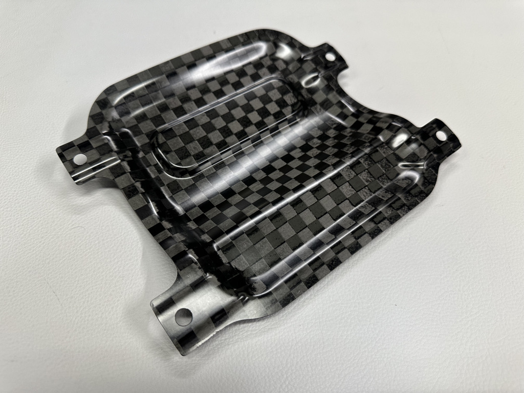 三菱GTO カーボン製燃料ポンプカバー フューエルポンプカバー Z15AZ16A 平織開繊