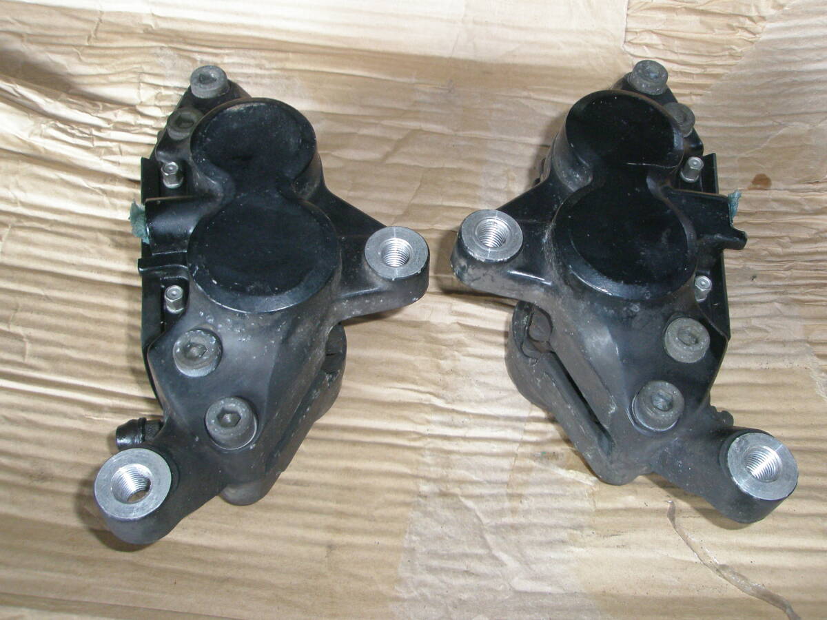 ヤマハ　スミトモ　フロントブレーキキャリパー　ブラック　TZR250系の左右セット　件1kt3xv3ma　オーバーホールベースとなります。