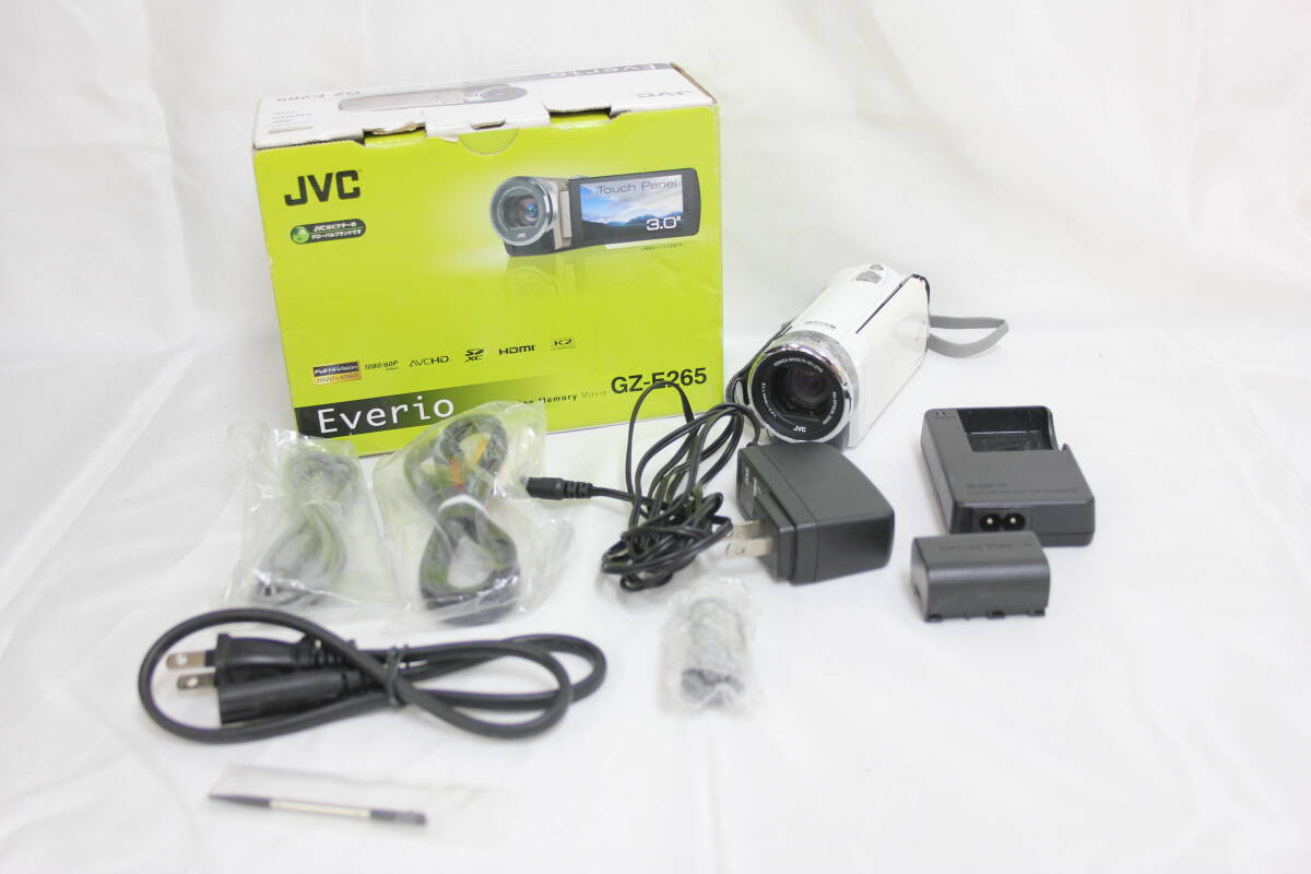 【返品保証】 【録画再生確認済み】【元箱付き】JVC Everio GZ-E265-W ホワイト 54x バッテリー付き ビデオカメラ v7800