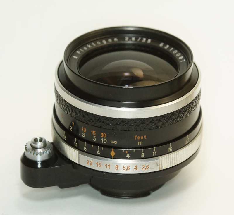 ドイツ製 Carl Zeiss Jena Flektogon 2.8/35 Exakta 113N-087 Q1 レザー 60年代
