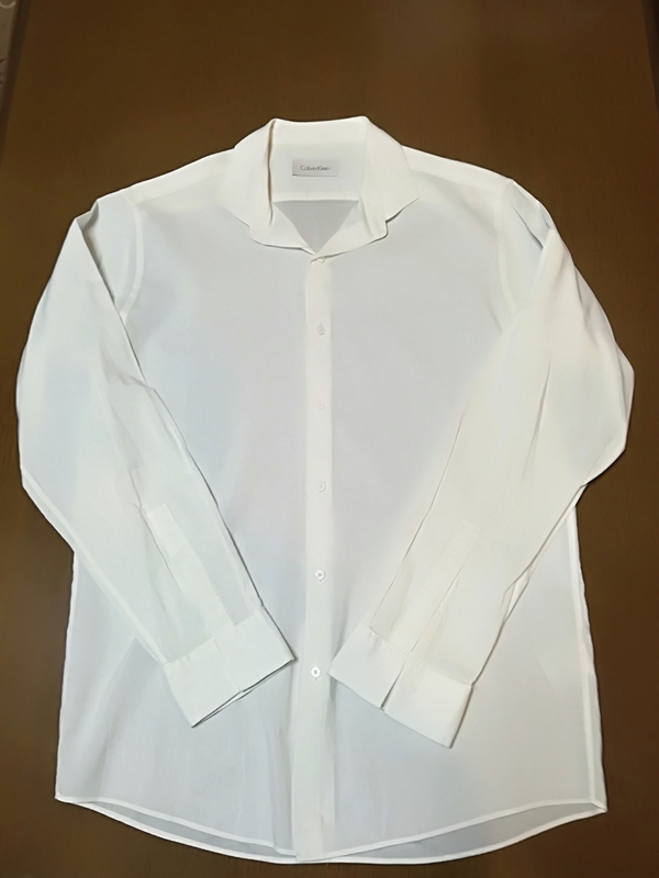 【中古美品】正規品 カルバン・クライン 長袖シャツ白色 Mサイズ