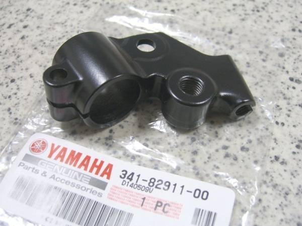 ★341-82911-00 ホルダレバ- 1 ☆1/ 純正定価 RZ250 RZ350 クラッチレバーホルダー 外装エンジン