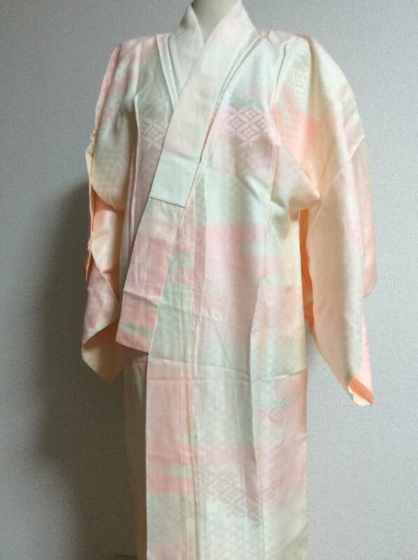 絹 長襦袢 七宝柄ピンクぼかし手縫い