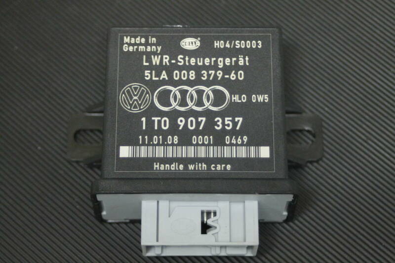 フォルクスワーゲン VW ヘッドライトレンジコントロールユニット リレー 1T0907357 ジェッタ