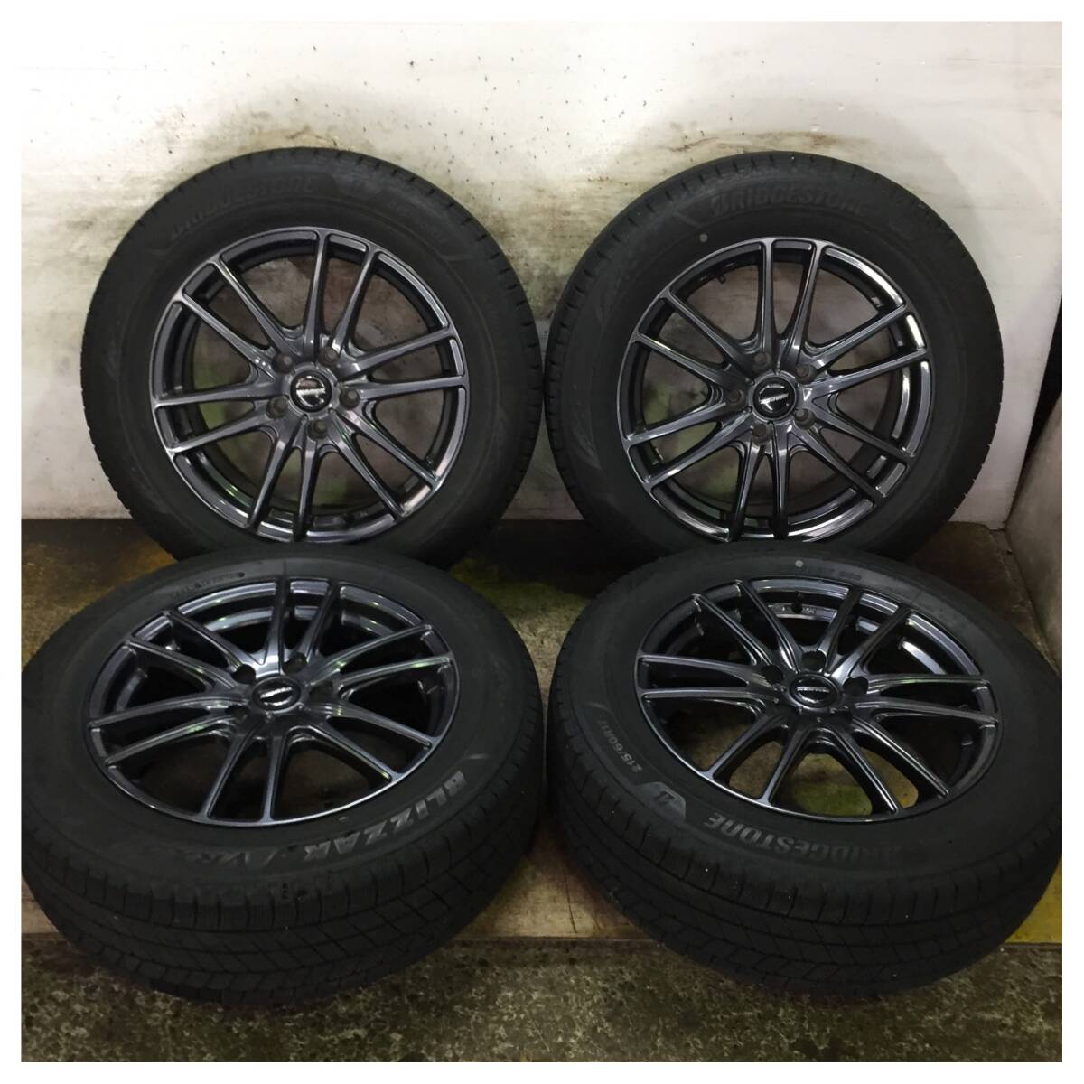 2 BRIDGESTONE BLIZZAK VRX3 215/60R17 2022年製 8.5分目 エスティマ C-HR アルファード カローラクロス オデッセイ レガシィ 等 *8364