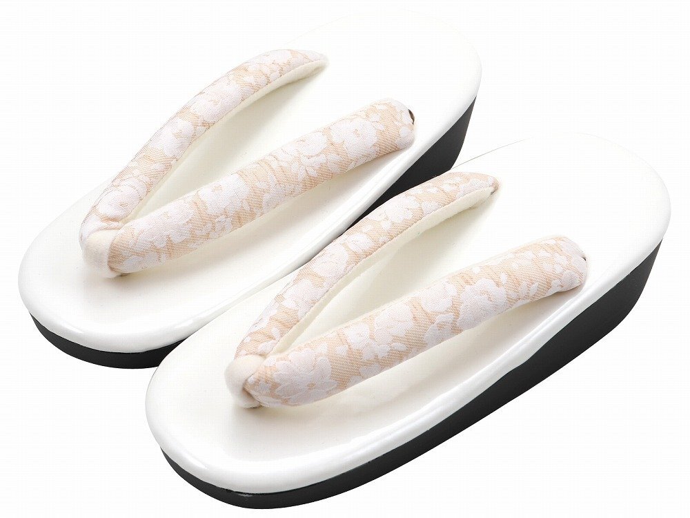 ◆七五三◆レース鼻緒 草履 子供用 エナメル きもの 22cm sz-105-B【女の子 着物 和服 ぞうり はきもの お正月】
