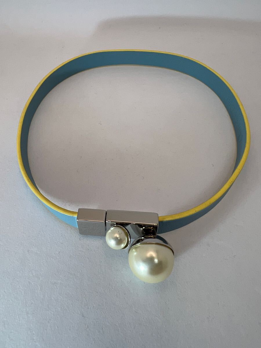 美品【Christian Dior】チョーカー　ブレスレット　レザー　水色×パール ネックレス　 アクセサリー