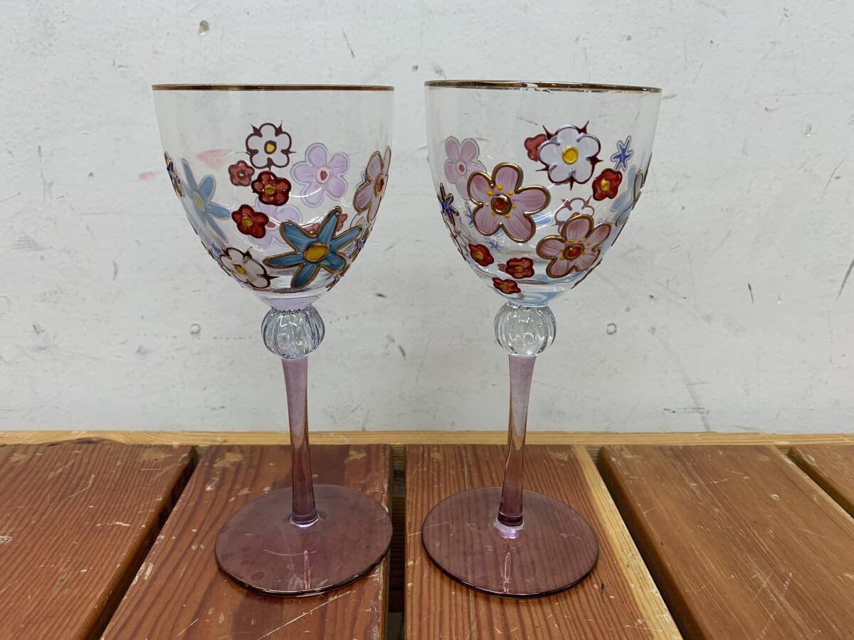 【KAMEI GLASS/カメイガラス？】クリスタル【ワイングラス2個セット】金彩 シンプルで素敵な花柄 2客 ペア 中古品