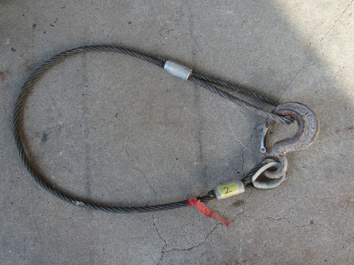 ●■ ワイヤー付きフック JIS WLI231 KONDO ワイヤー 1.6m 穴20cm 太さ直径14mm 中古サビあり 補償なし W2 120S　