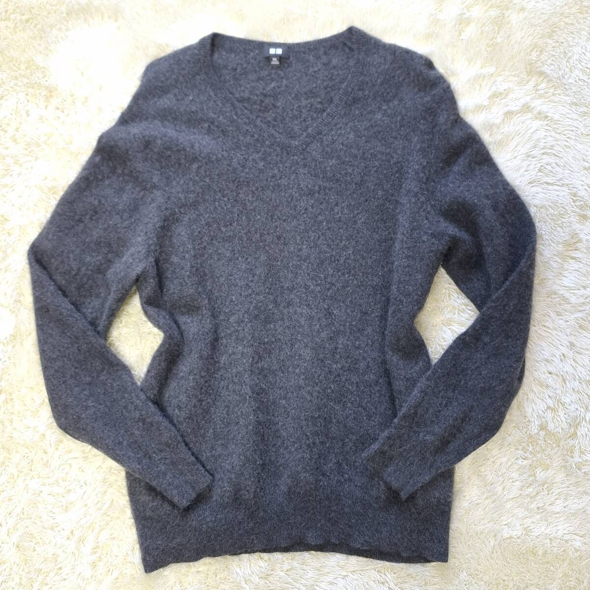 ユニクロ　UNIQLO　カシミヤ　セーター　無地　ダークグレー　カシミヤ100　XL　Vネック　手洗い済