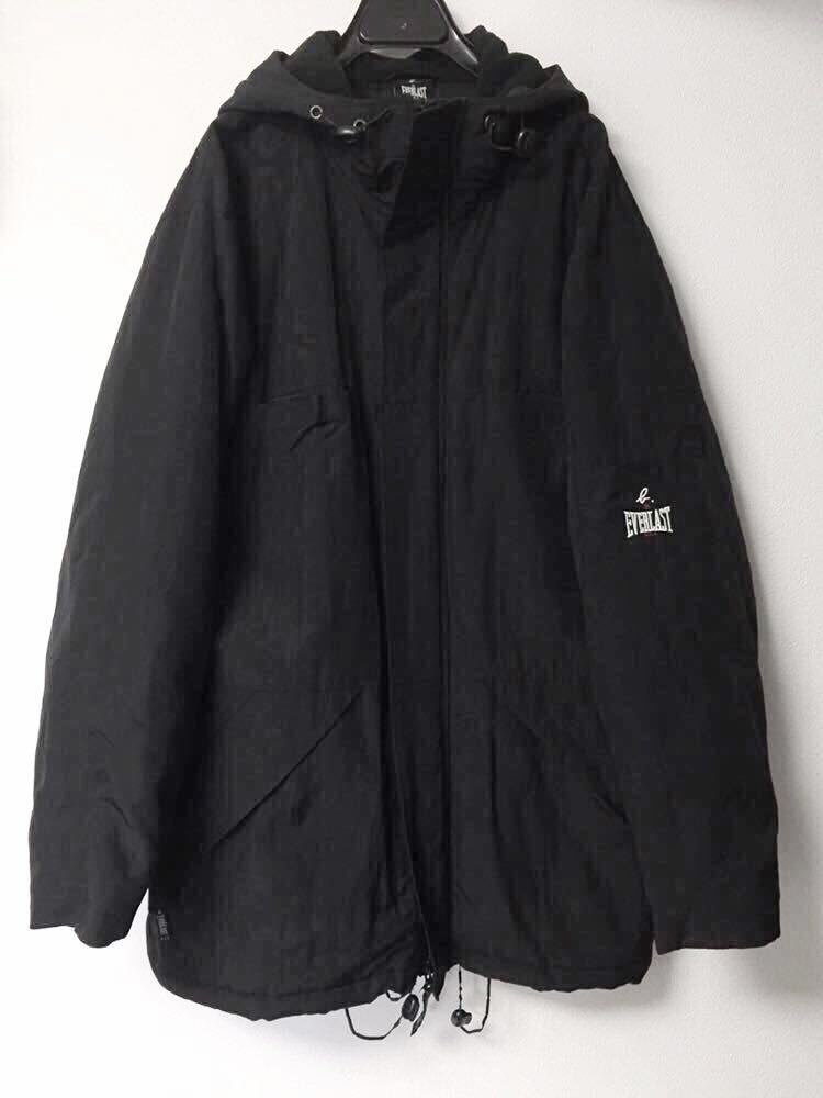 agnes b × everlast フーデッド ハーフコート M 黒 ロゴテープ オーバーサイズ 中綿 マウンテン パーカー 多ポケット ナイロン 90s 00s