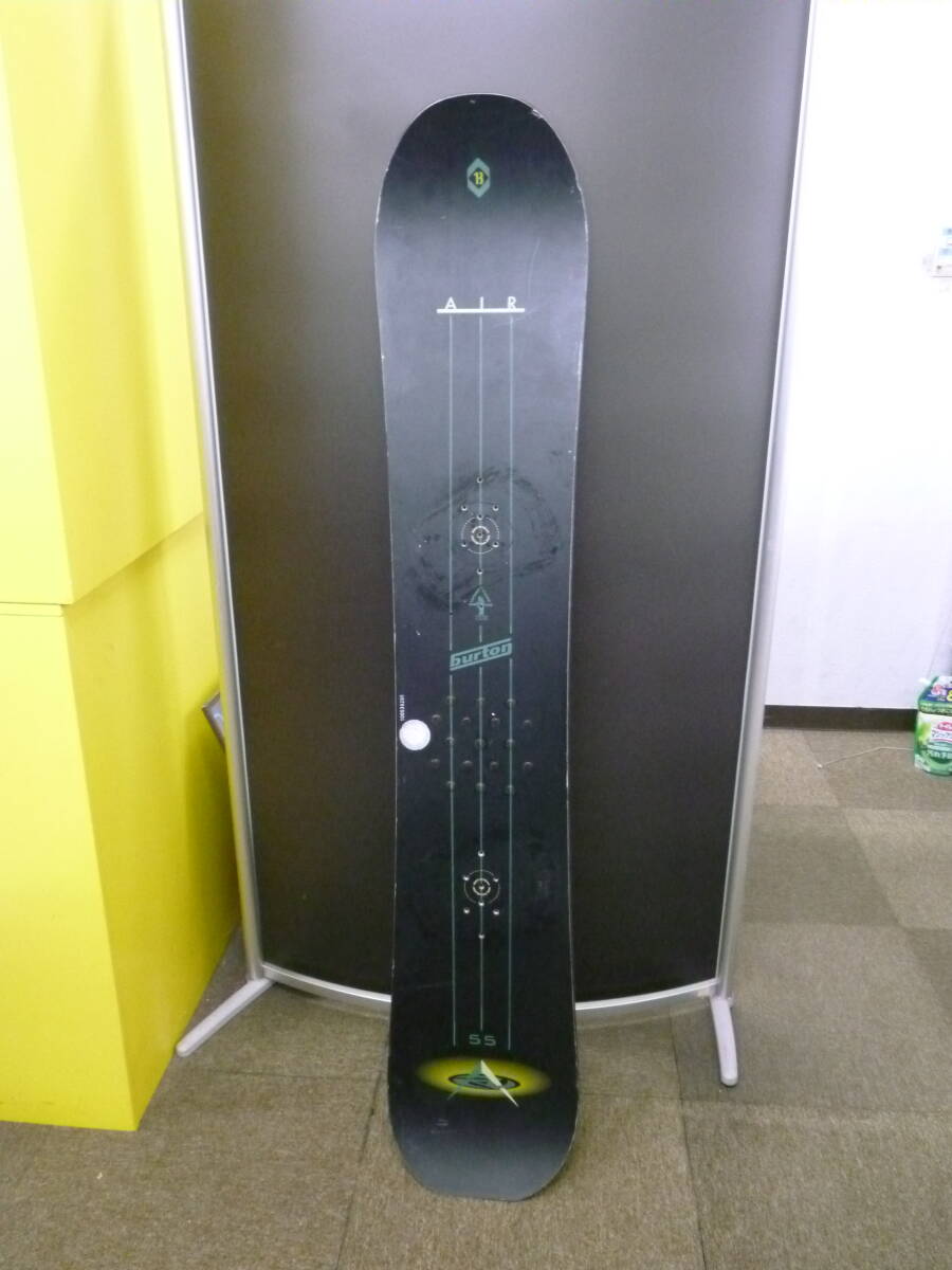 中古　BURTON　スノーボード板のみ　長さ155㎝【R-37】送料無料（北海道・沖縄・離島・佐川急便中継料金がかかる地域は除く）