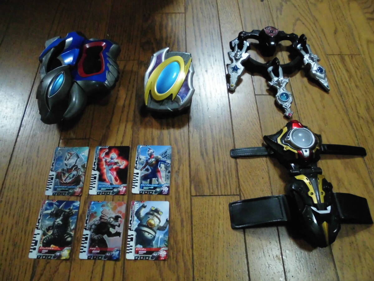 即決★バンダイ ウルトラマンデッカー・ウルトラマンタイガ★DXウルトラディーフラッシャー（カード付）＋DXタイガスパーク★BANDAI