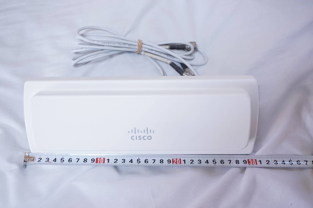CISCO　Aironet　アンテナ　AIR-ANT243V-R　シスコ　170W　2.4GHz　3.0dBi　Omni Antena w/RP-TNC　約30ｘ10ｃｍ