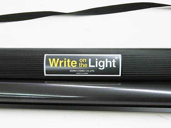 在庫有　泉　IZUMI 　モバイル マグネットスクリーン 60型　WOL-M12V　　綺麗なA品