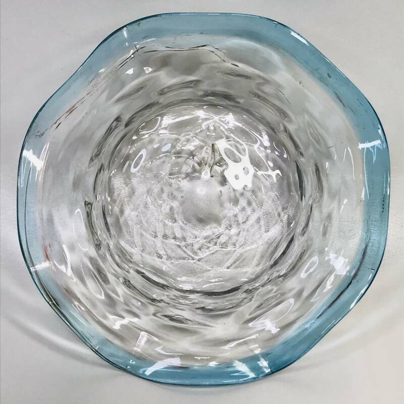★明治ガラス/和ガラス！綺麗な青縁鉢/気泡ガラス/氷ガラス！★