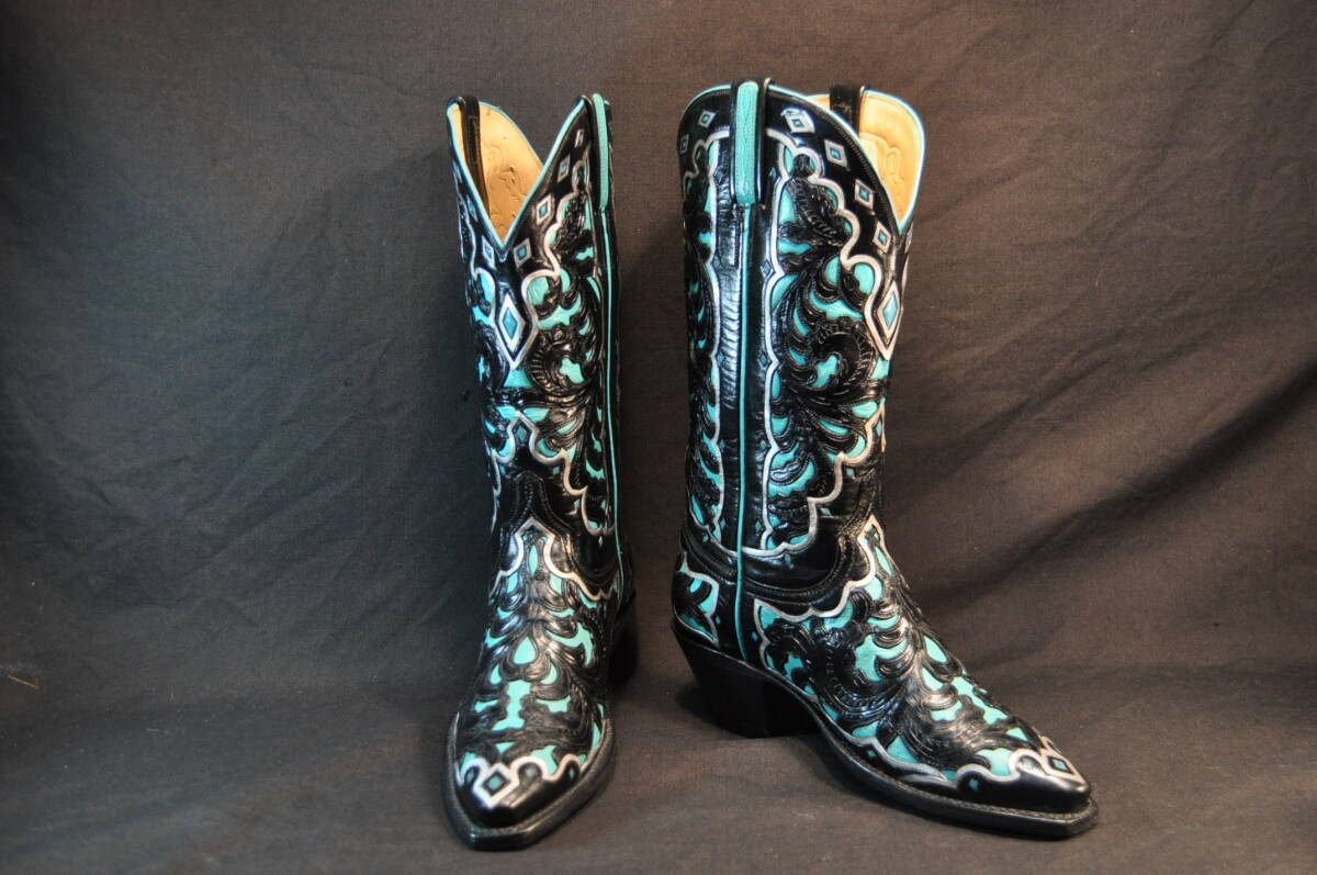 特注品　展示処分品　希少　一点もの　LUCCHESE　ルケーシーウエスタンブーツ　ターコイズ　黒唐草模様切り抜き細工　USサイズ　6C