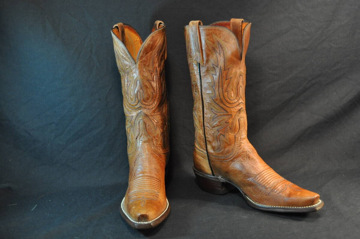 A　新品　LUCCHESE　ルケーシーウエスタンブーツ　ベージュ　アンティーク仕上げ　牛革　USサイズ　7B