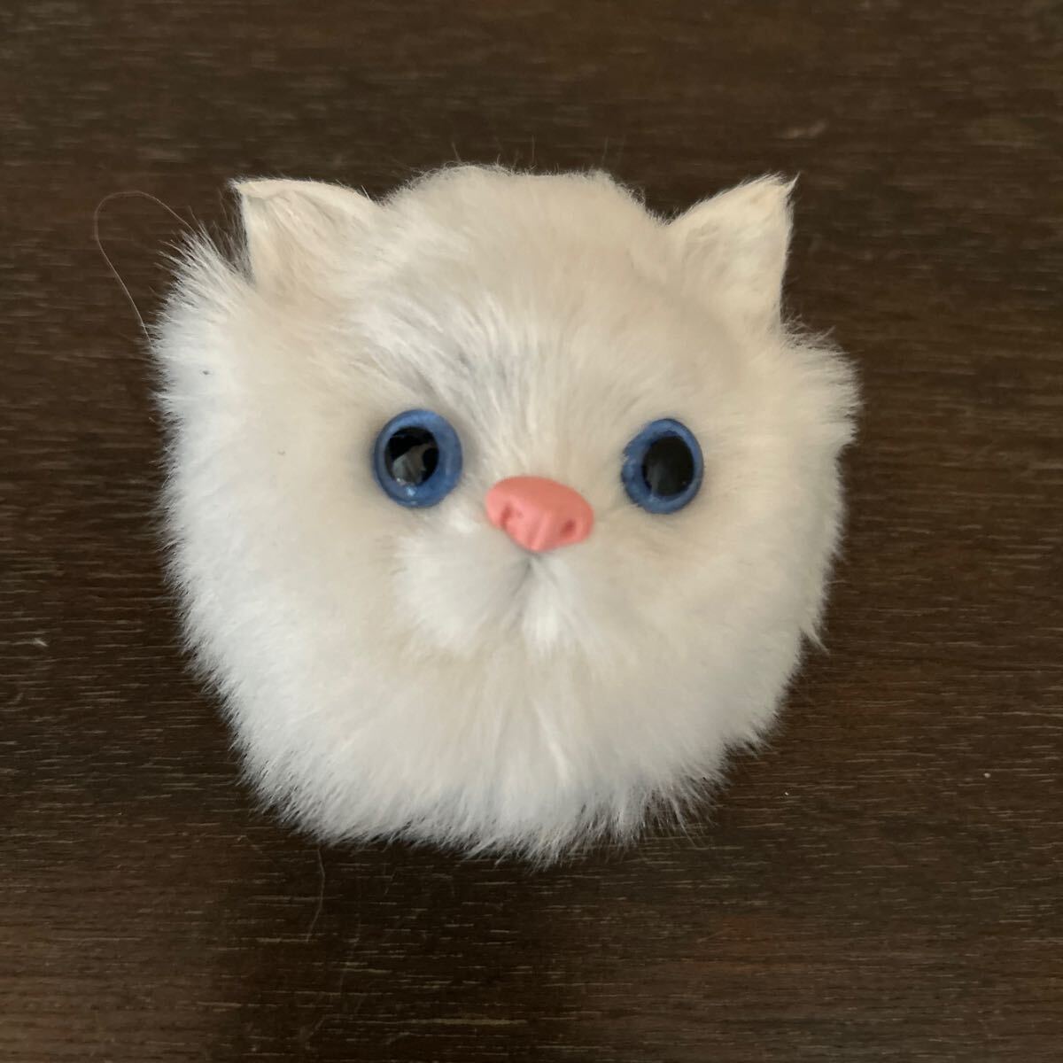 白猫 猫 ねこ cat ブローチ レトロ 立体ブローチ ネコ 値下げ