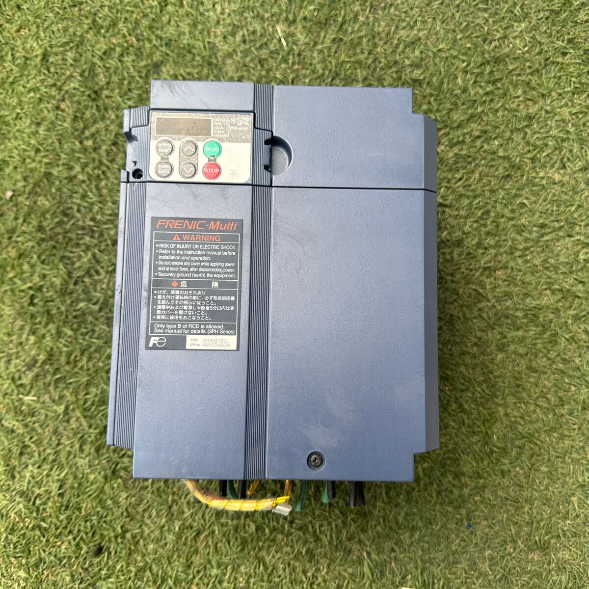 4M087 富士電機 FRENIC-Multi インバーター FRN5.5E1S-2J 保証付き