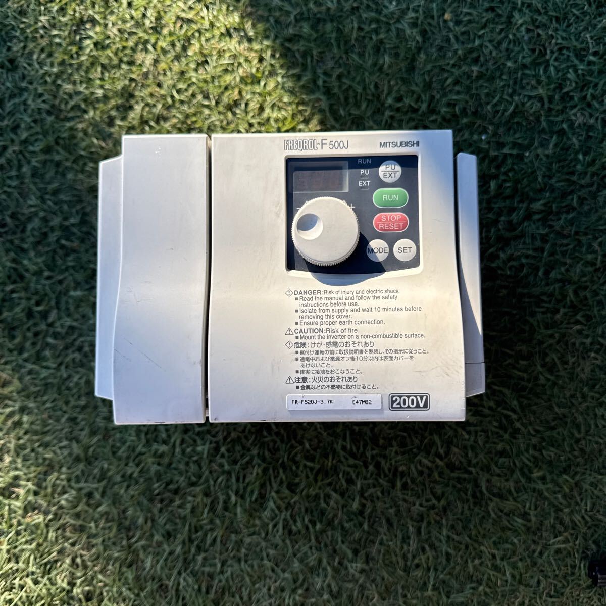 4M120 三菱電機 インバータ FREQROL-F500J FR-F520J-3.7K 