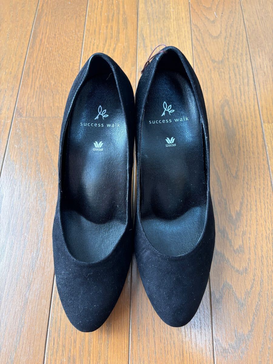 ★ワコール サクセスウォーク パンプス スエード　黒　22.5cmE　新品 8.5cmヒール 歩きやすい 疲　れない羊革 黒 WIN270足裏サポート