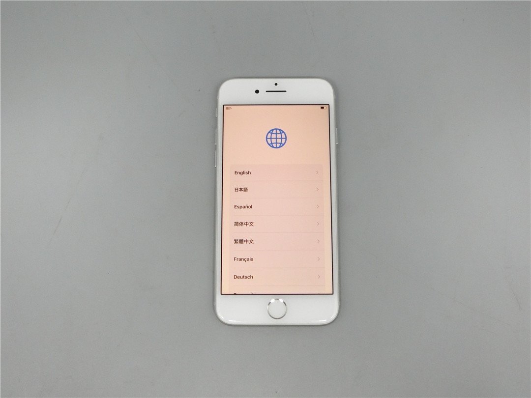 中古　　Apple iPhone8 64GB 　AU利用制限〇 最大容量94％　アクディベーションロックがあり 　ジャンク　送料無料　