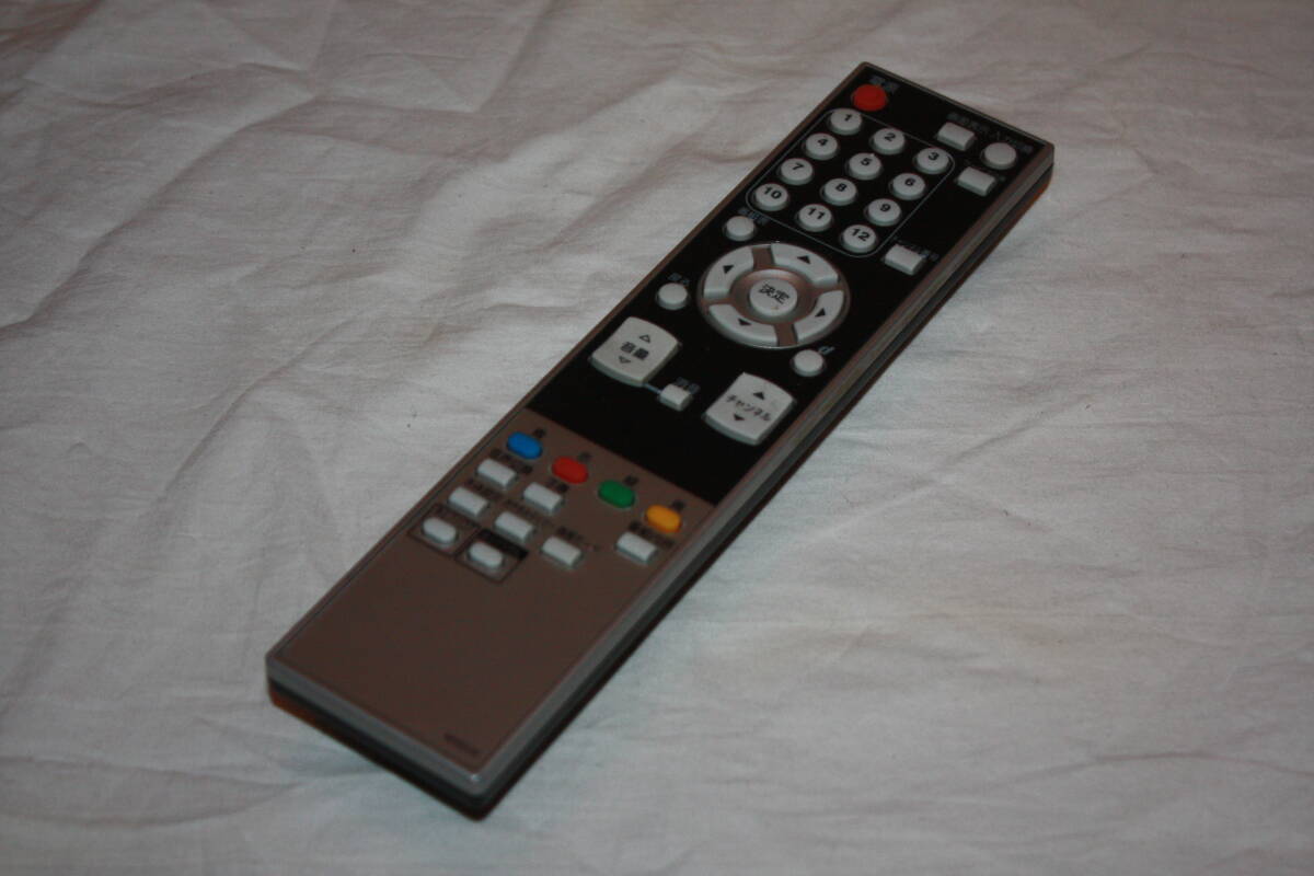 送料無料！　 BROADTEC　NF023JD　テレビリモコン