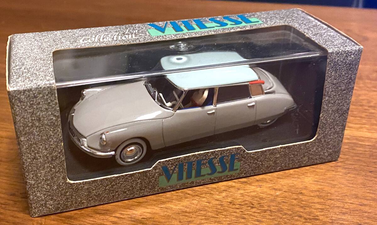●VITESSE(ビテス) La collection「CITOEN DS 19 GINA LOLLOBRIGIDA 1969」1/43 品番・690.3●新品・未開封●
