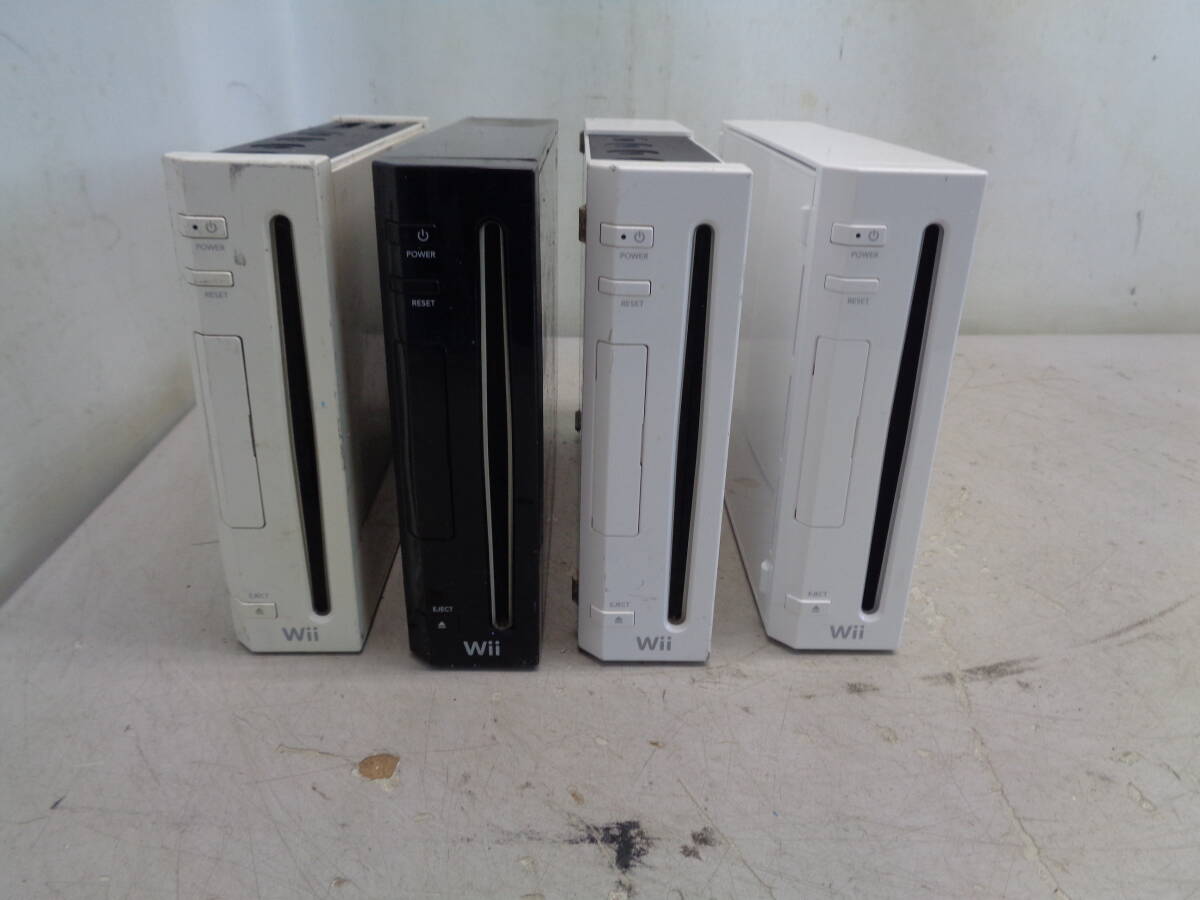 C2164 Wii 本体 / Wiifit / コントローラー / ヌンチャク/ リモコン/ ACアダプター / AVケーブル　セット ①AB-2