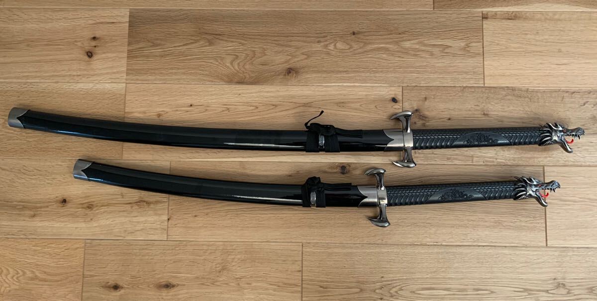 未使用 美品 模造刀 日本刀 美術刀 鑑賞用 龍 デザイン 刃 大 中 108㎝＆90ｃｍ ２本セット　インテリア アンティーク コレクション