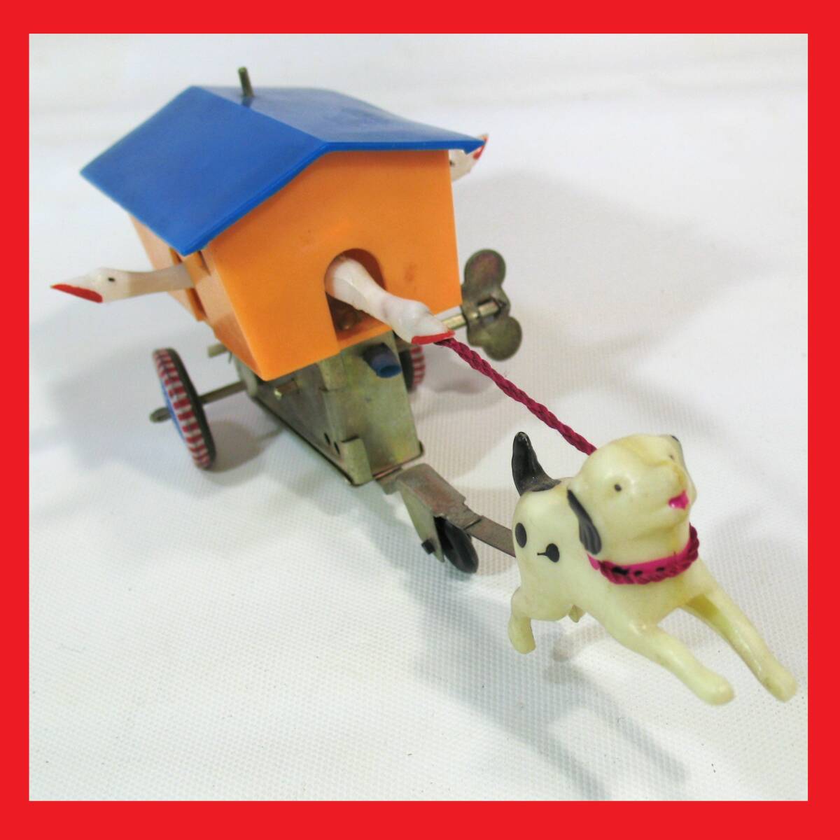 ゆうパック.60サイズ送料記載済み　ゼンマイ式.おもちゃ　馬車の替りに犬が　アヒルの為の.犬車？　USAおもちゃ？　動作OK（赤枠.楽）