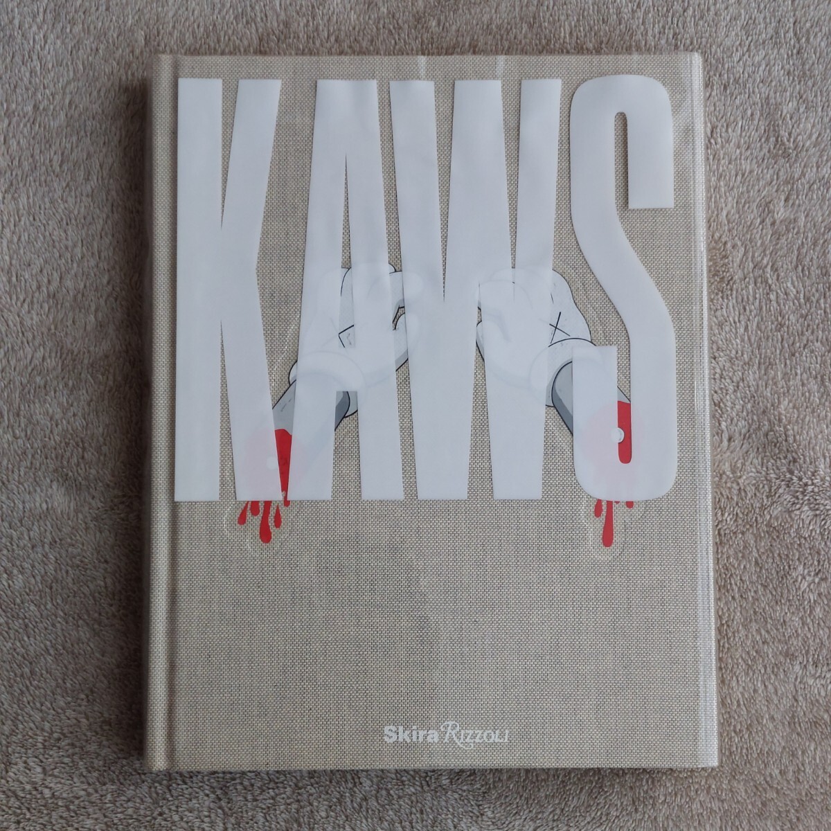 直筆サイン入り KAWS 作品集 2010 Skira Rizzoli Monica Ramirez-Montagut 256ページ カウズ OriginalFake オリジナルフェイク