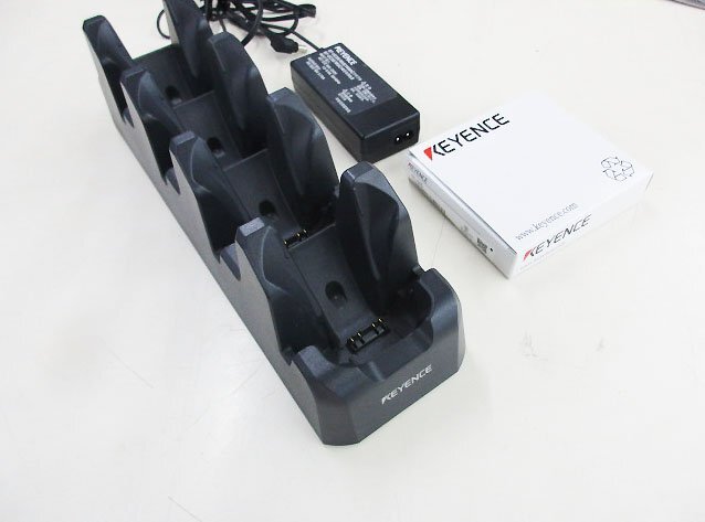 在庫有　動確クリーニング済　キーエンス　ハンディターミナル用　4連充電ユニット　充電器　BT-WUC14　対応 BT-W100　BT-W150　BT-W155