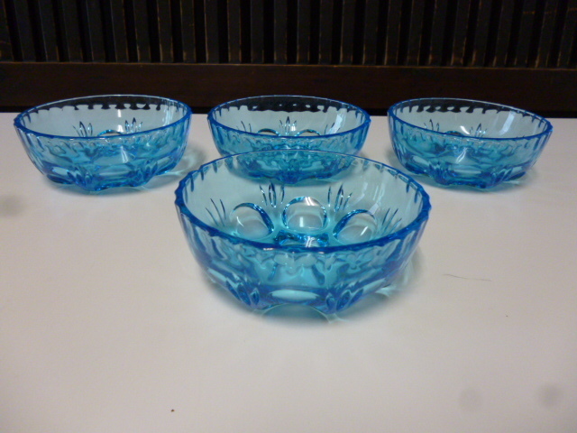 昭和レトロ　プレスガラス 器 鉢 セット 青 ブルー 古道具 アンティーク インテリア ディスプレイ 