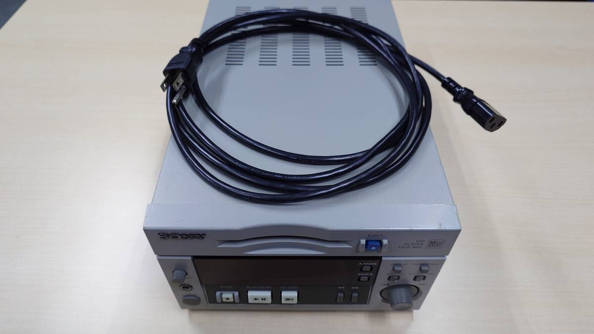 [超特別セール] SONY ソニー MDS-B6P ソニー MDプレイヤー 中古品 本体・電源ケーブル・取扱説明書付 通電・動作チェック済