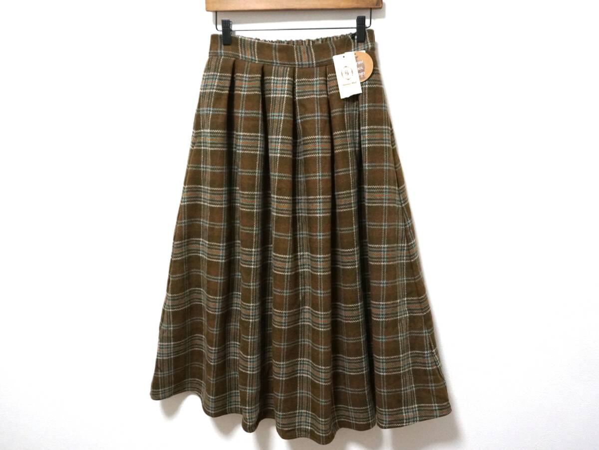 22年 新品 Samansa Mos2 上質な一枚 FROM ENGLAND ブリティッシュウールスカート