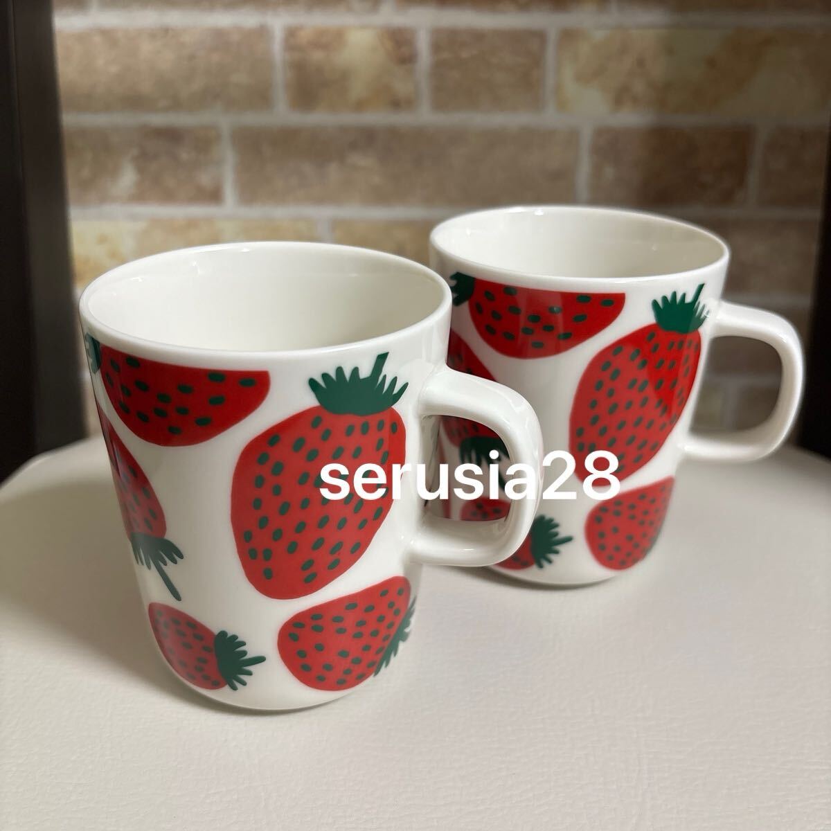 marimekko マグカップ 2個セット マンシッカ MANSIKKA イチゴ 苺 いちご 食器 キッチン マリメッコ セット