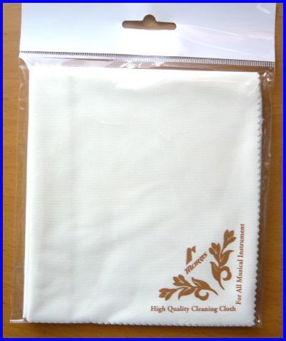 Morris Instrument Cloth 楽器用クロス アイボリー（クリーム）色　1枚