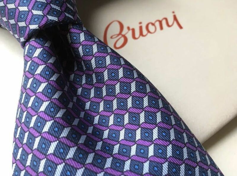 【美品】Brioni ブリオーニ ネクタイ ネイビー 紺 ショッパー付 ラグジュアリー ハンドメイド イタリア製