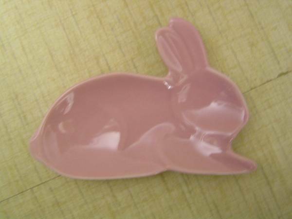ウサギの小物トレー(小皿)《ピンク》