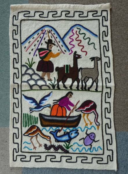 全国送料無料 ペルー S14 民族織物 タペストリー 壁掛け 手刺繍 アンデス アルパカ インディオ チチカカ湖 フォルクローレ衣装 伝統織物